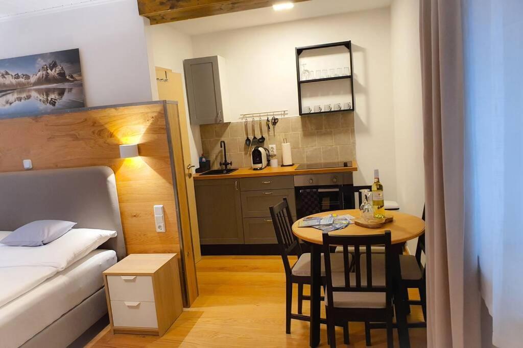 Tiny Kozma Apartment Bodensdorf Exteriér fotografie